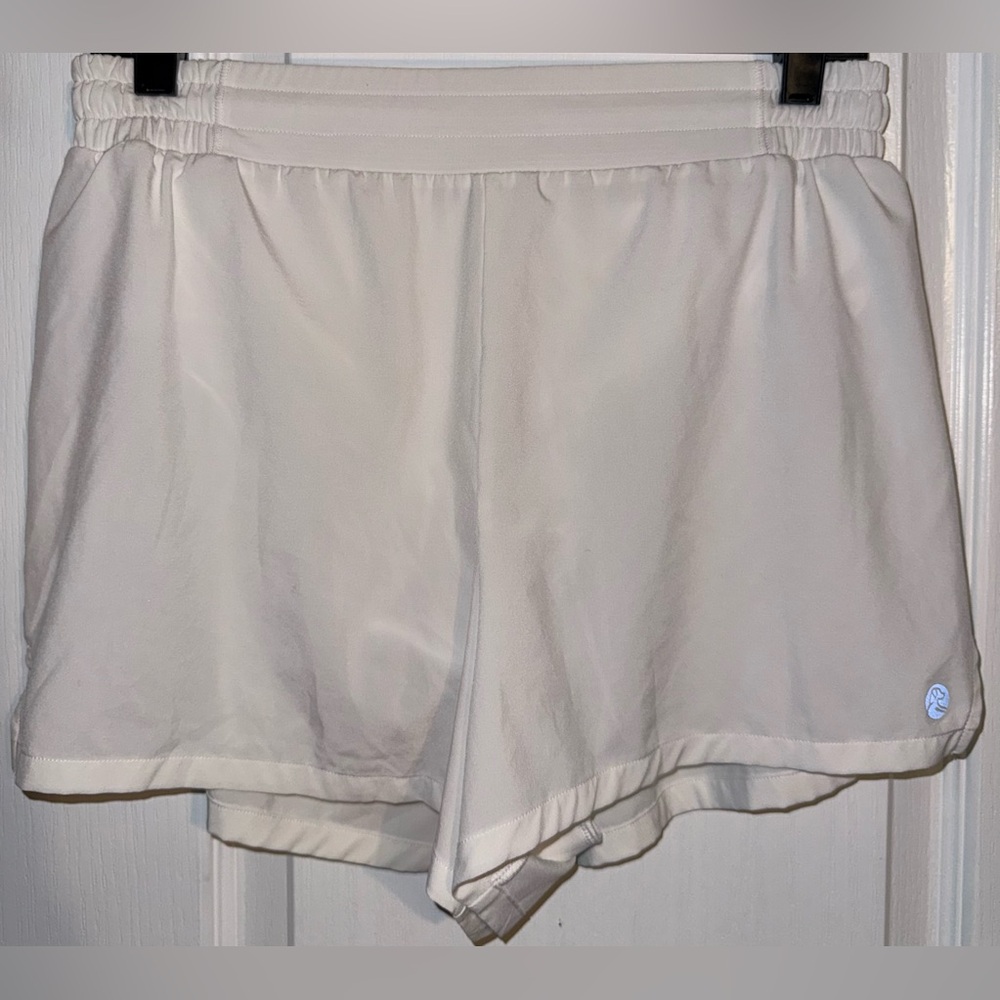 RHOBACK White 3” Sunrise Active Shorts Size M